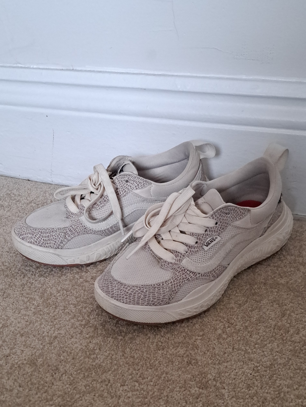 Vans Off White Comfort Cush Sneakers